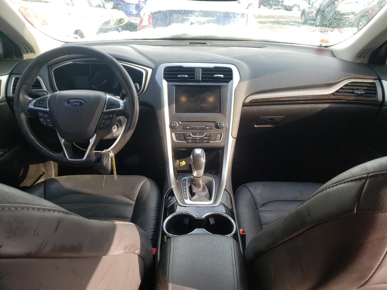 Photo 9 from auction – 2016 FORD FUSION SE with VIN 1FA6P0HD2G5130572