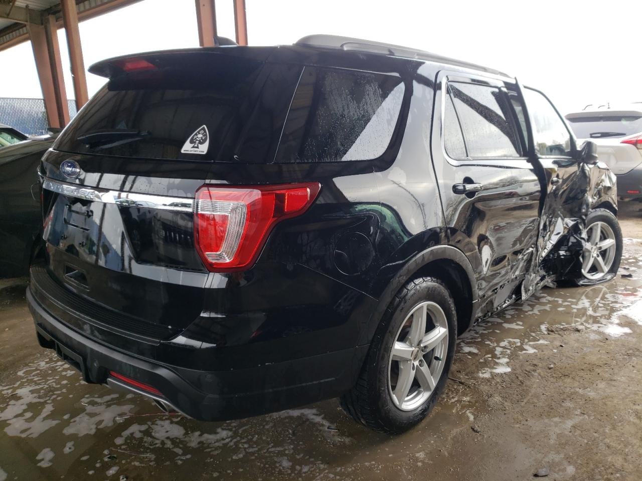 Photo 4 from auction – 2018 FORD EXPLORER X with VIN 1FM5K7D80JGB27022