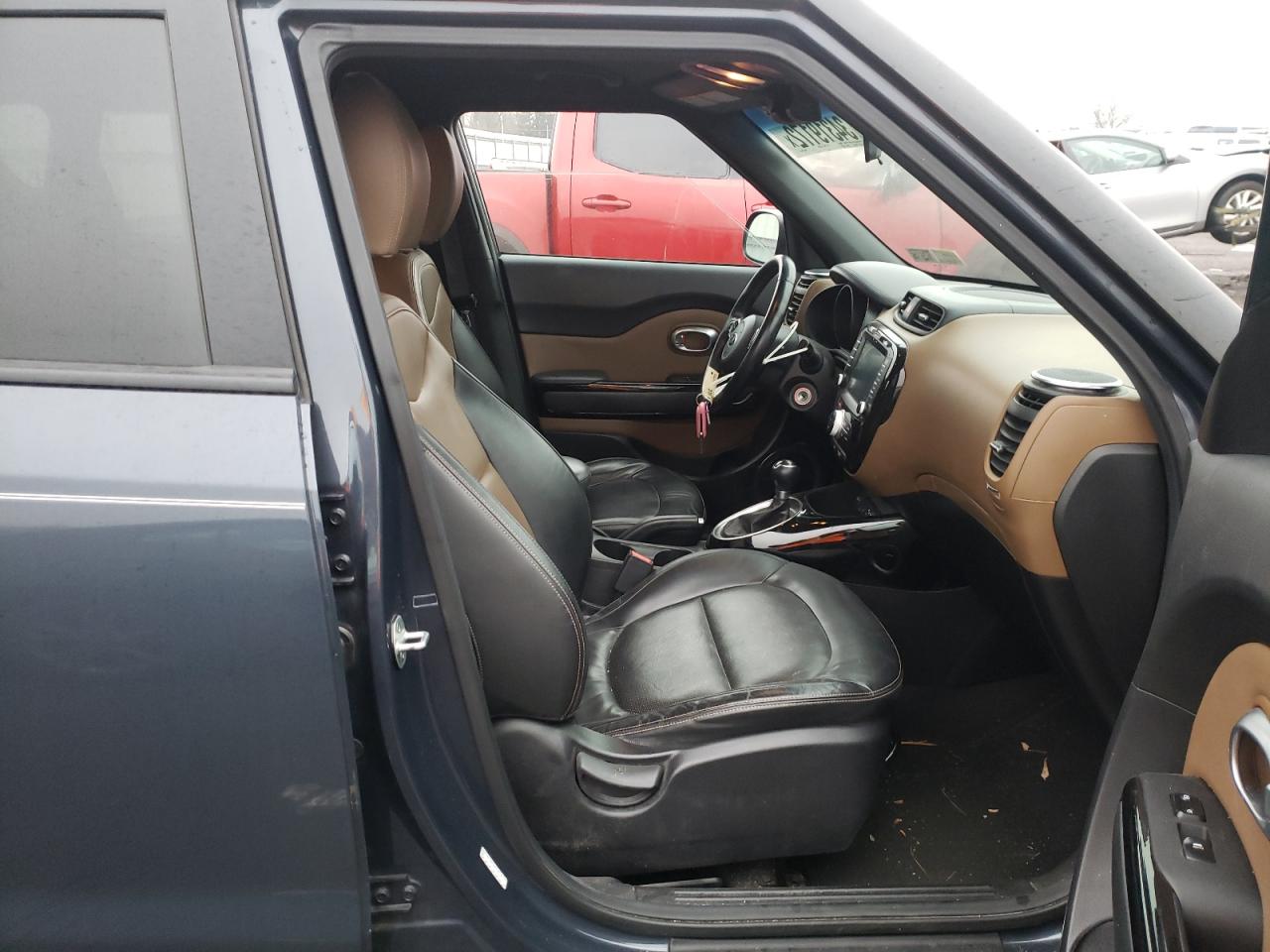 Photo 5 from auction – 2016 KIA SOUL + with VIN KNDJP3A57G7279332