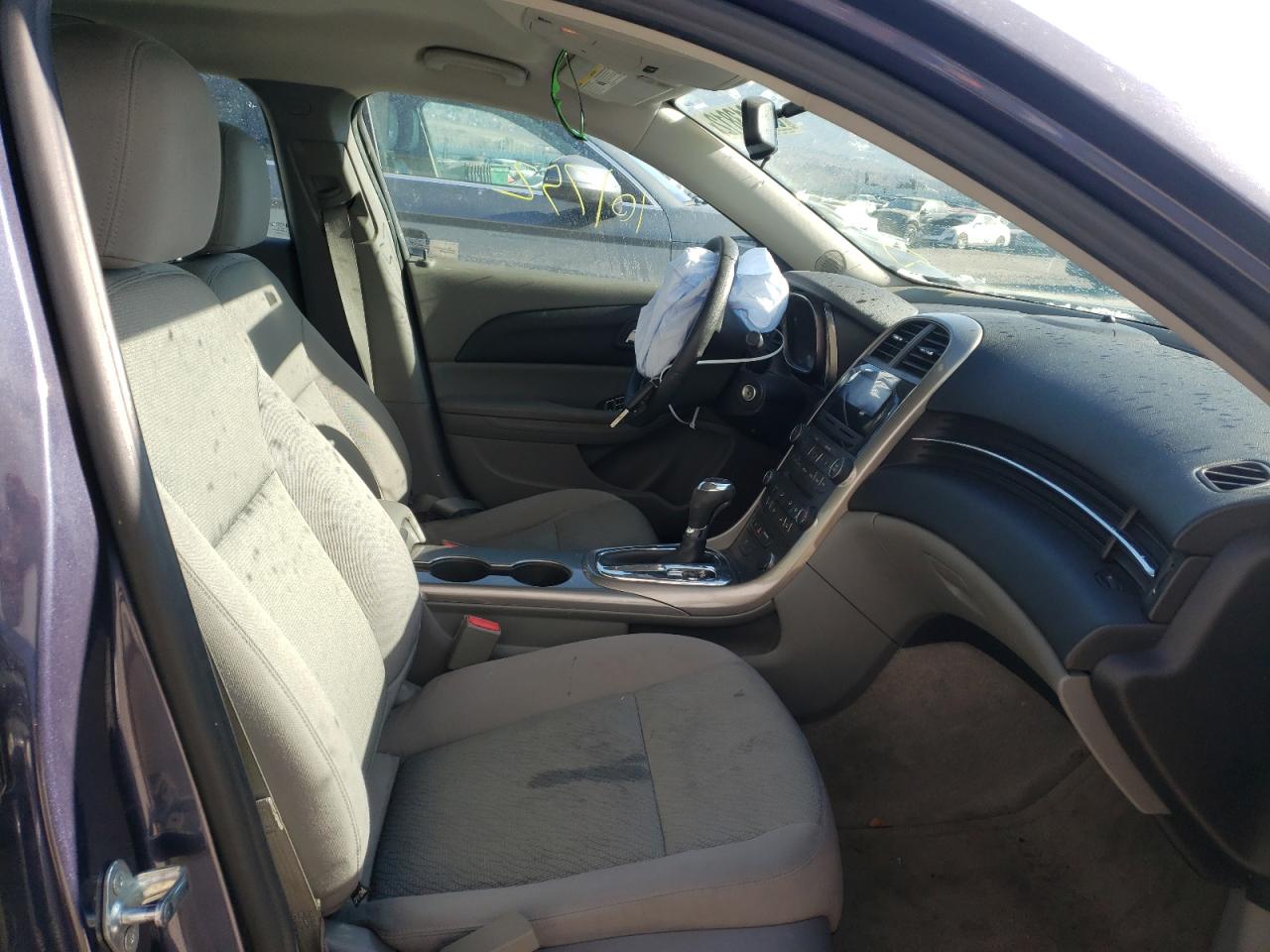 Zdjęcie 5 z aukcji – 2013 CHEVROLET MALIBU LS z VIN 1G11B5SA4DF145152