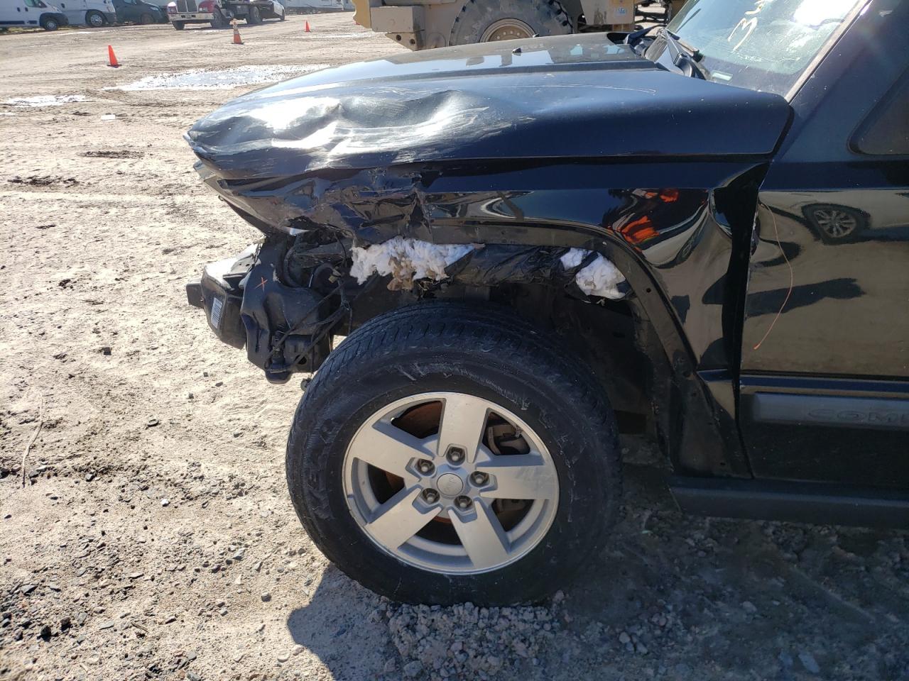 Photo 10 from auction – 2008 JEEP COMMANDER with VIN 1J8HH48K68C209254