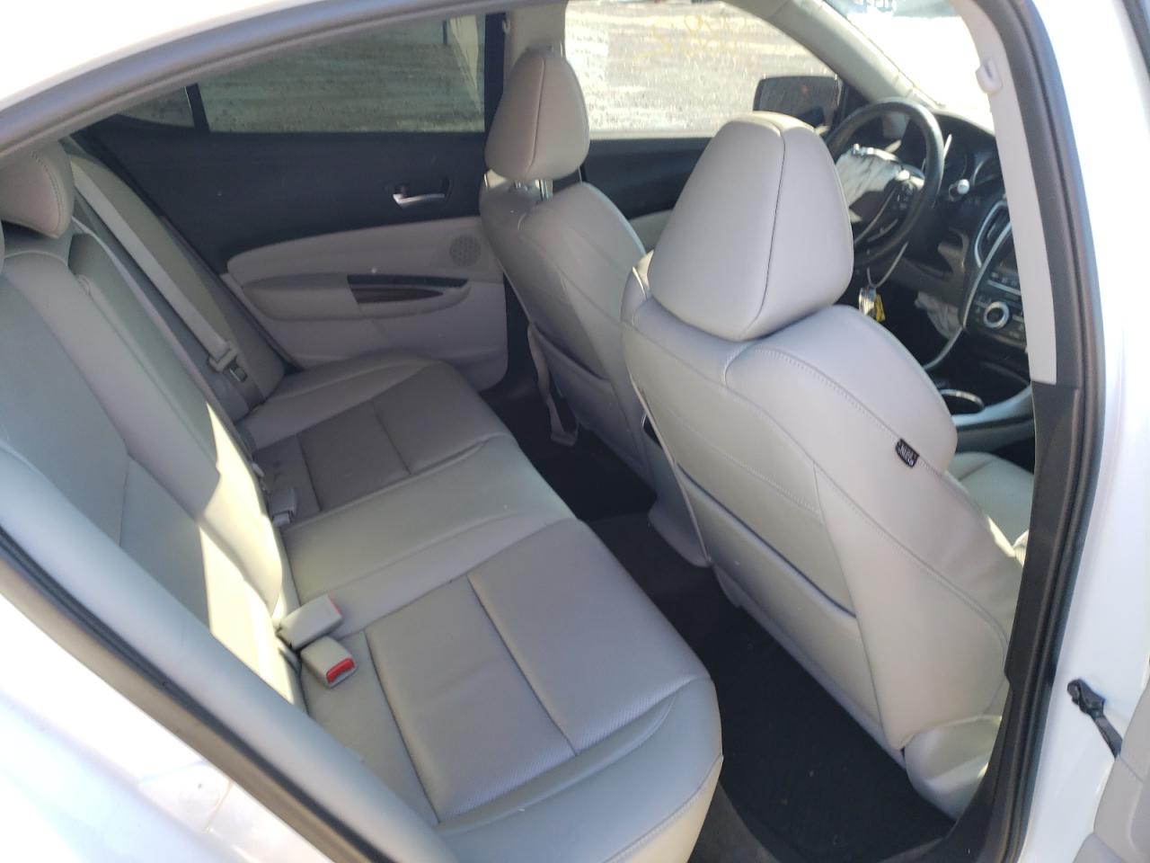 صورة رقم 6 من المزاد - 2015 ACURA TLX TECH مع VIN 19UUB2F59FA020410