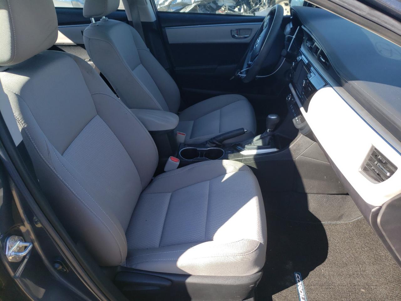 Photo 5 from auction – 2016 TOYOTA COROLLA L with VIN 5YFBURHEXGP438073