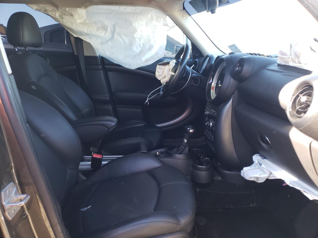 Photo 5 from auction – 2014 MINI COOPER S C with VIN WMWZC3C5XEWP25565