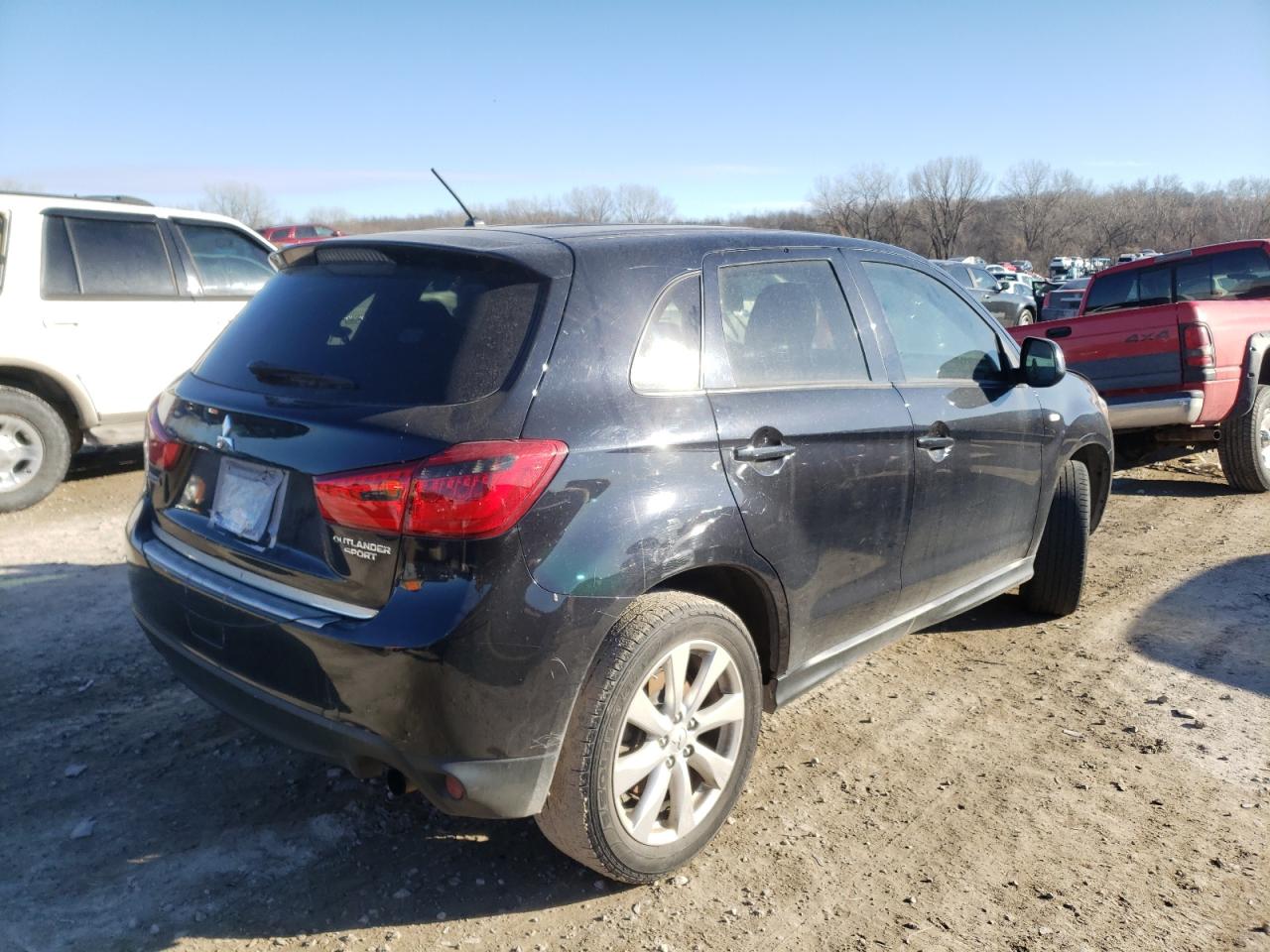 Photo 4 from auction – 2014 MITSUBISHI OUTLANDER with VIN 4A4AP3AU2EE003701