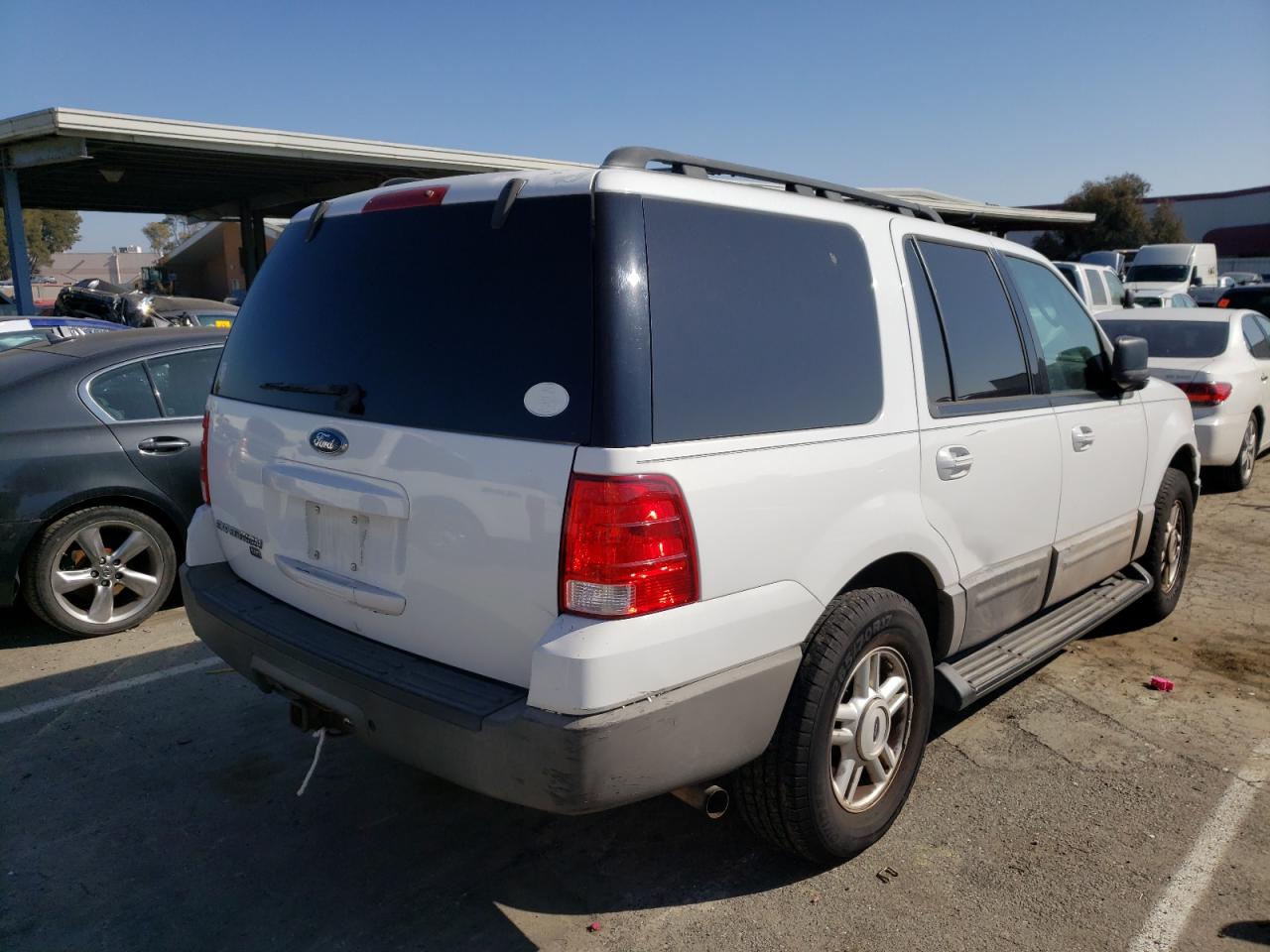 Photo 4 from auction – 2006 FORD EXPEDITION with VIN 1FMFU15556LA75255