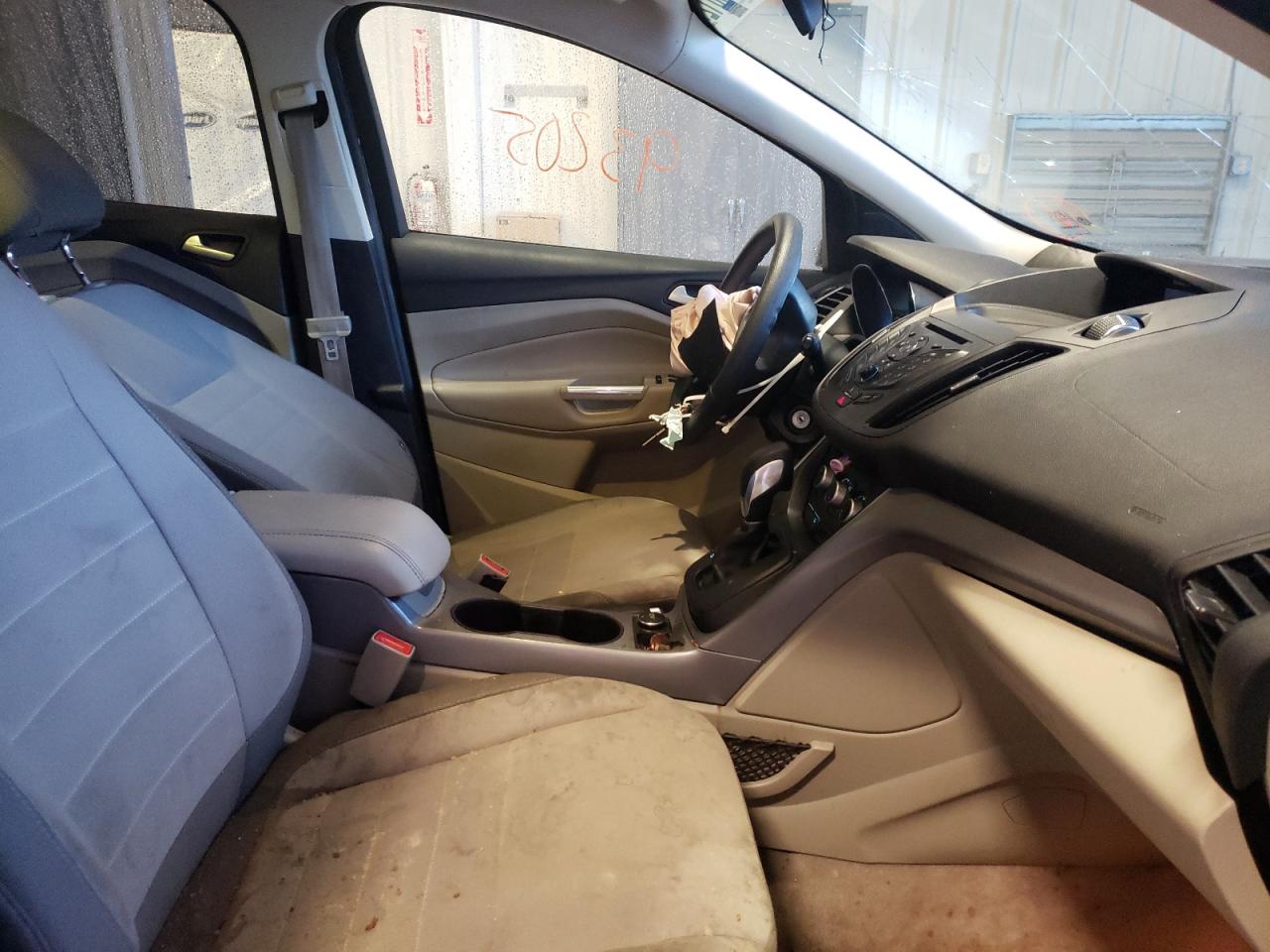 Photo 5 from auction – 2016 FORD ESCAPE SE with VIN 1FMCU0G72GUB29893