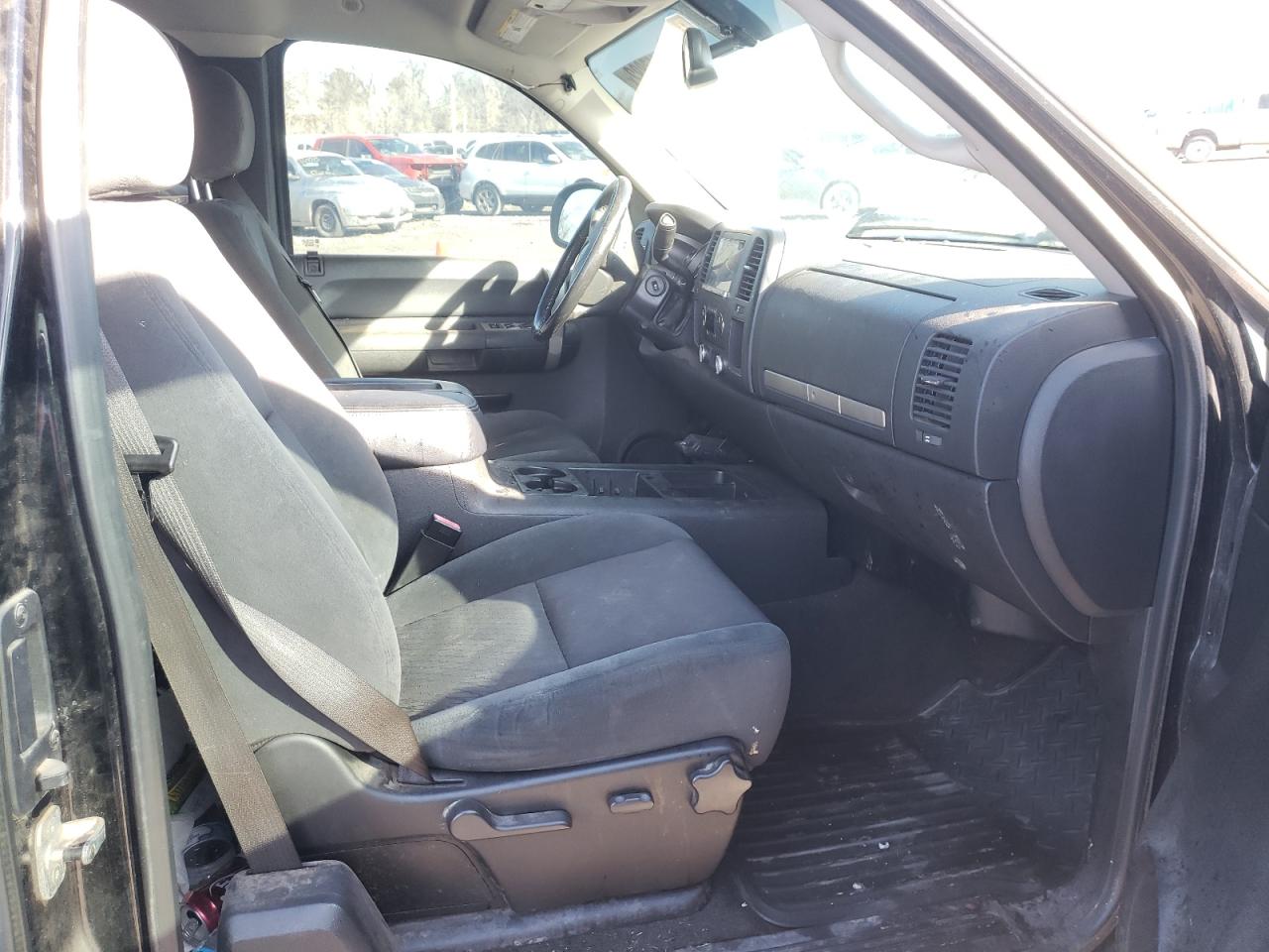 Photo 5 from auction – 2008 GMC SIERRA C15 with VIN 2GTEC19J281232856