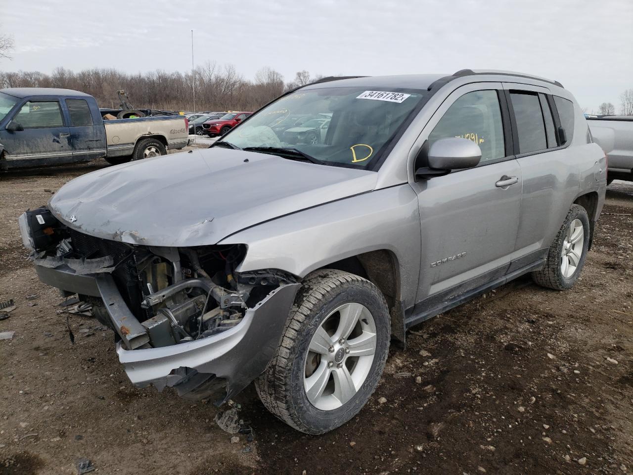 Фото 2 с аукциона – 2015 JEEP COMPASS LA с VIN 1C4NJDEB1FD270389