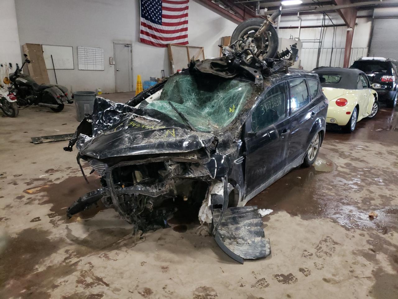 Photo 2 from auction – 2018 FORD ESCAPE S with VIN 1FMCU0F70JUB27505