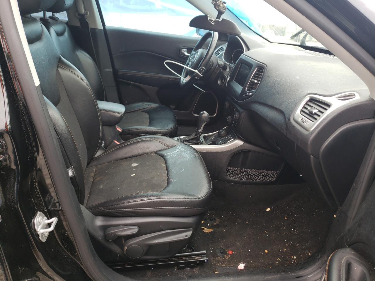 Photo 5 from auction – 2018 JEEP COMPASS LA with VIN 3C4NJDBB5JT168262