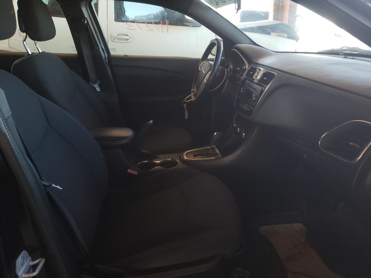 Photo 5 from auction – 2013 CHRYSLER 200 TOURIN with VIN 1C3CCBBB3DN578623