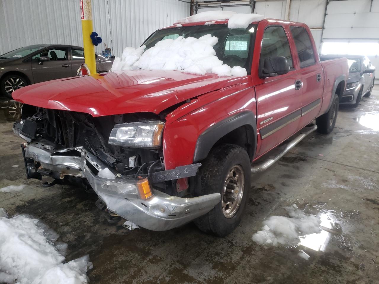 Photo 2 from auction – 2005 CHEVROLET SILVERADO with VIN 1GCGC13U35F866628