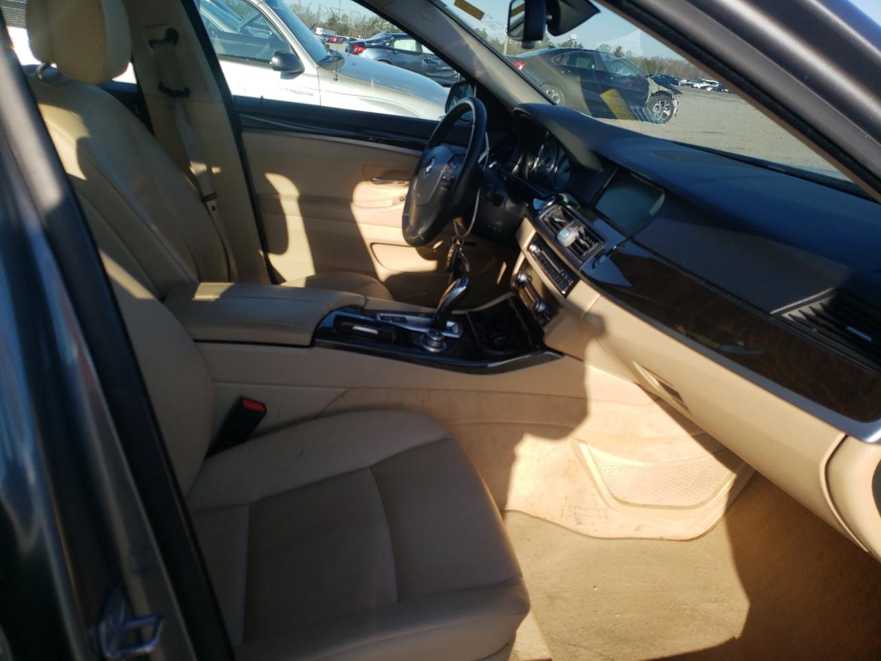 Photo 5 from auction – 2013 BMW 528 XI with VIN WBAXH5C51DD109235