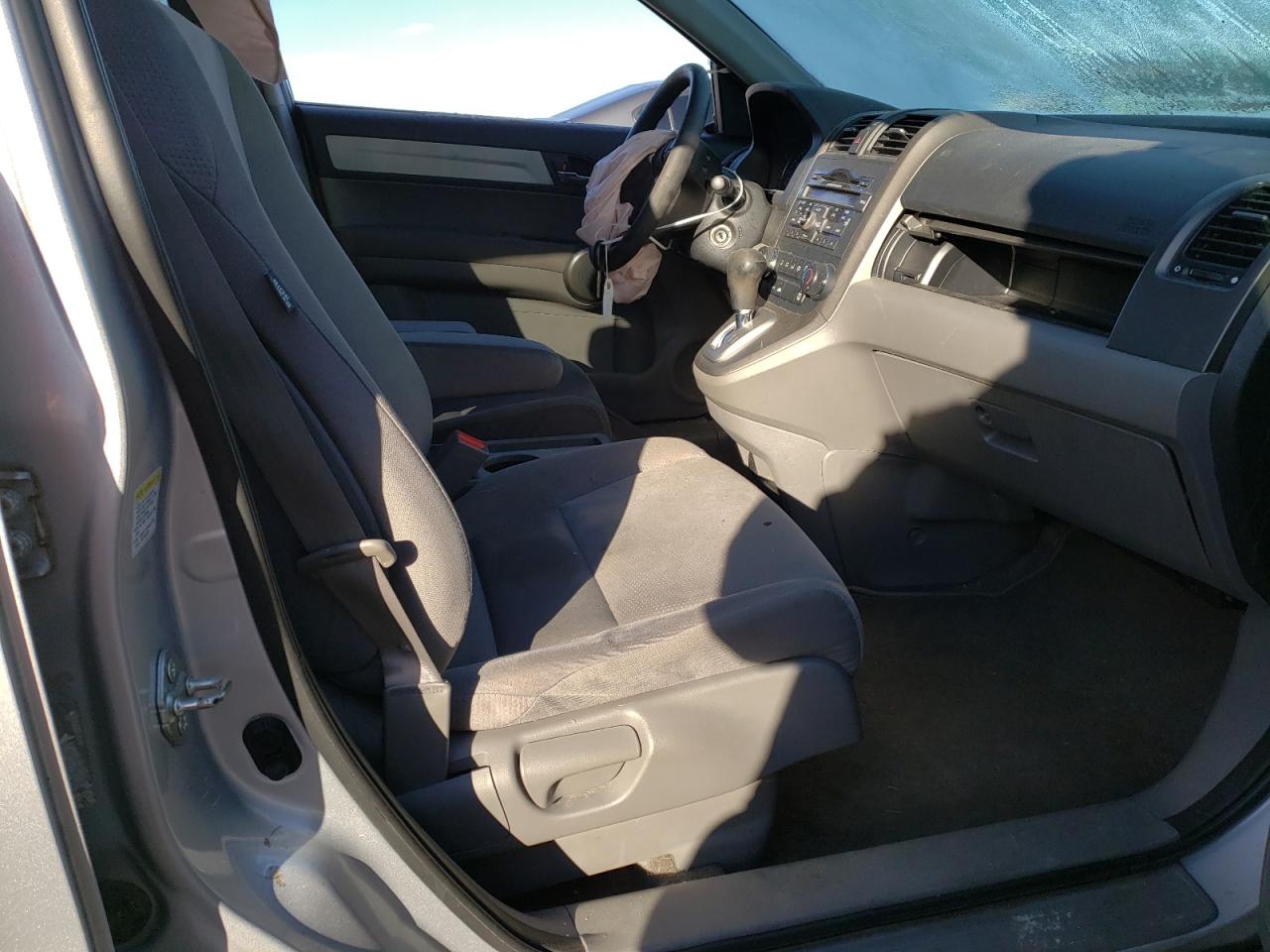 Photo 5 from auction – 2011 HONDA CR-V SE with VIN 5J6RE3H41BL034123