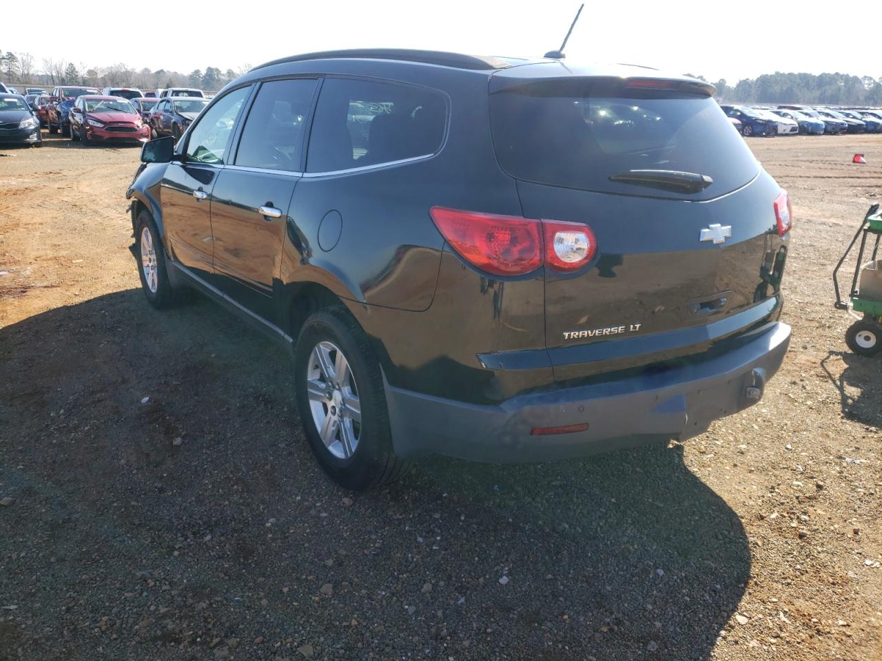Photo 3 from auction – 2011 CHEVROLET TRAVERSE L with VIN 1GNKRGED4BJ152869