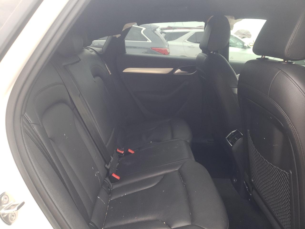 Photo 6 from auction – 2018 AUDI Q3 PREMIUM with VIN WA1BCCFS0JR034442