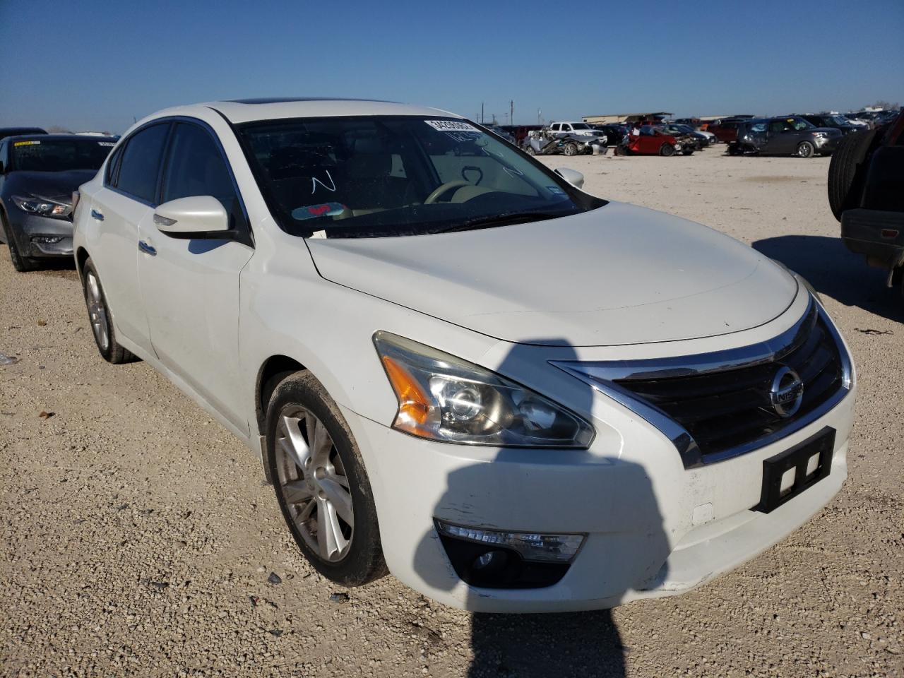 NISSAN ALTIMA 2.5 2015 with VIN 1N4AL3AP9FC163784 - Photo from auction