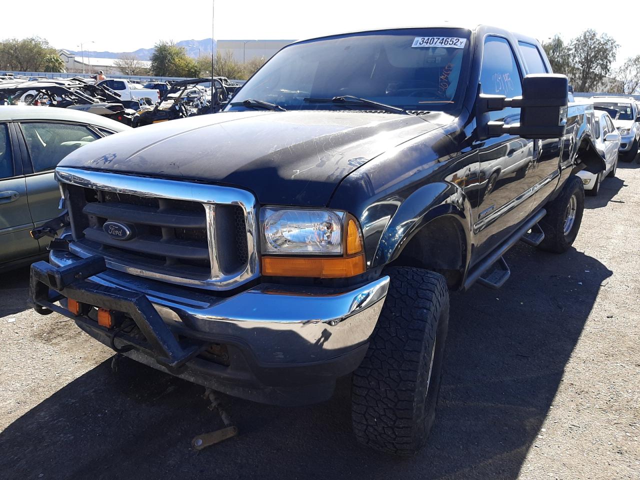 Photo 2 from auction – 2000 FORD F350 SRW S with VIN 1FTSW31F3YEE38151