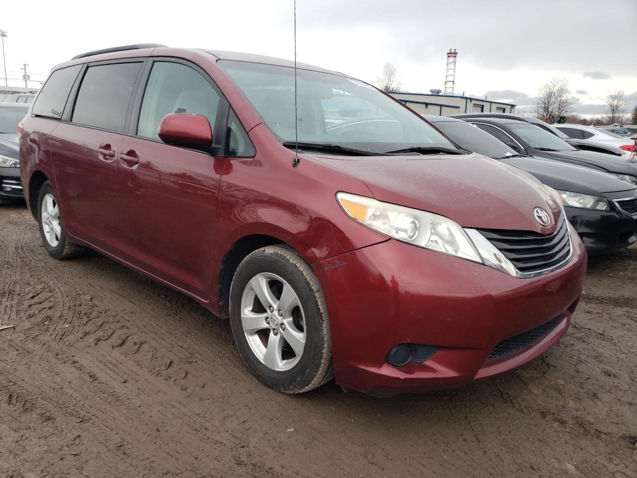 TOYOTA SIENNA LE 2014 with VIN 5TDKK3DC3ES488308 - Photo from auction