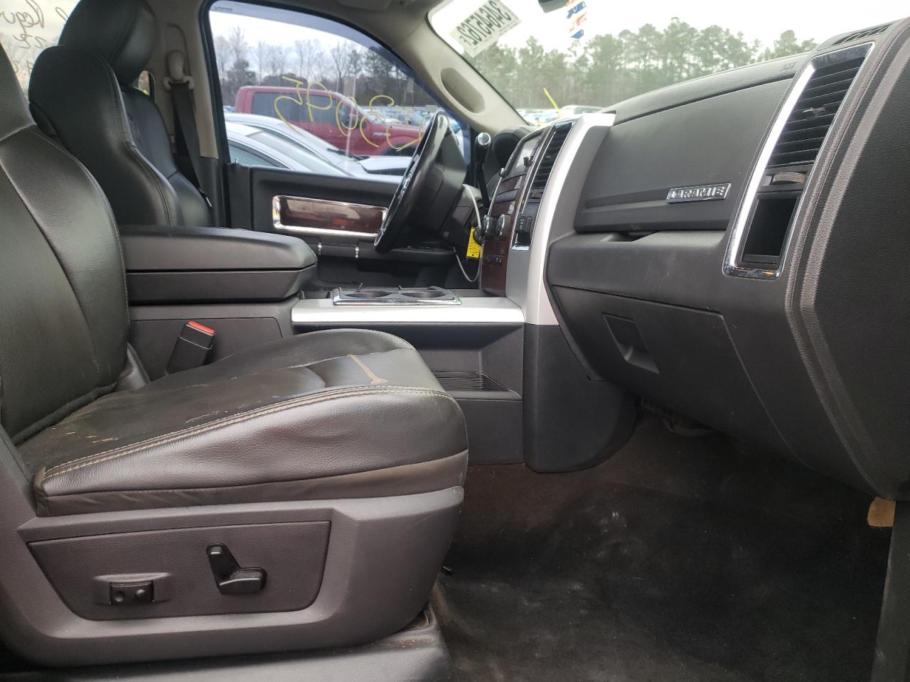 Photo 5 from auction – 2012 DODGE RAM 2500 L with VIN 3C6UD5KL2CG333902