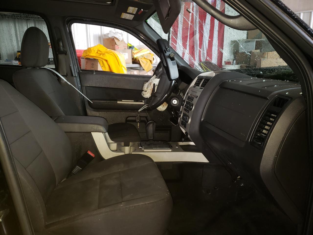 Photo 5 from auction – 2010 FORD ESCAPE XLT with VIN 1FMCU0D75AKD43011