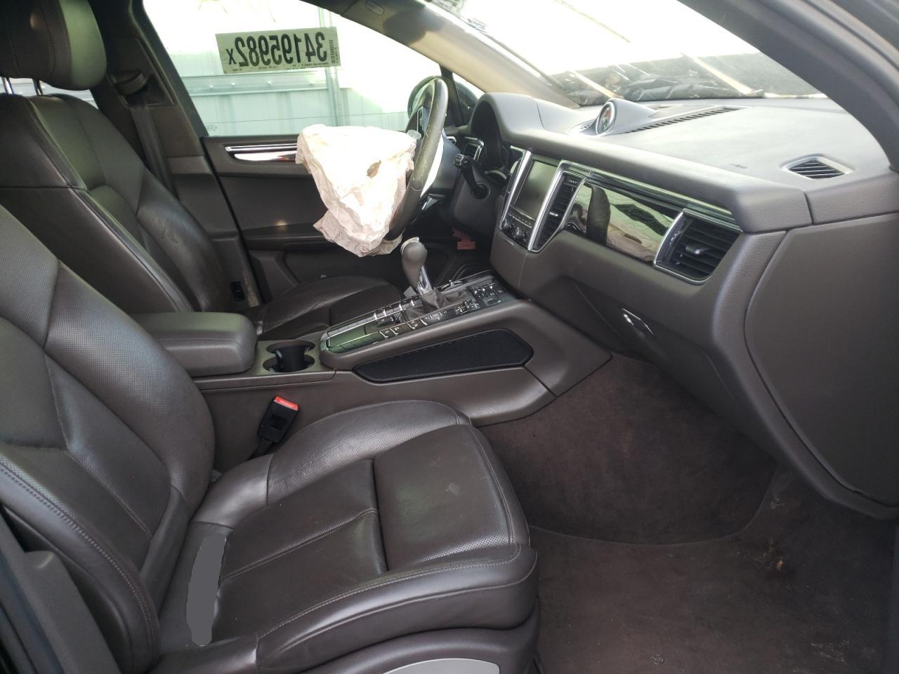 Photo 5 from auction – 2016 PORSCHE MACAN S with VIN WP1AB2A50GLB43946