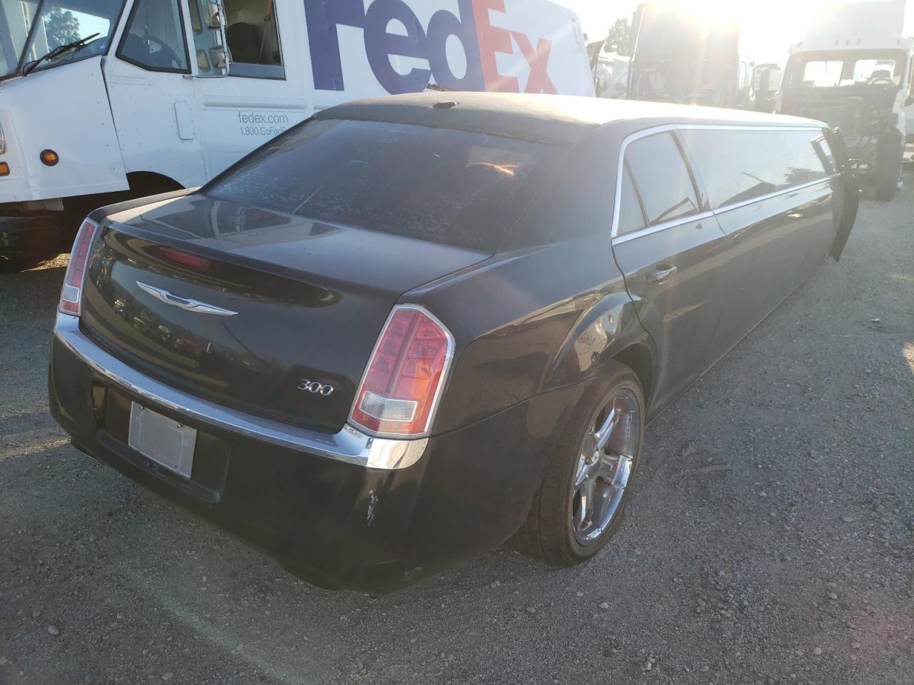 Photo 4 from auction – 2013 CHRYSLER 300 with VIN 2C3CCAAG4DH519175