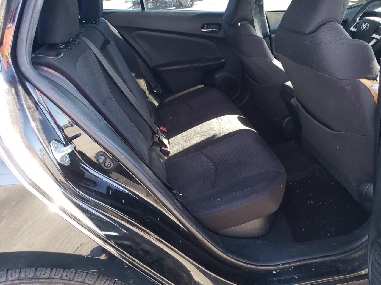 Photo 6 from auction – 2017 TOYOTA PRIUS with VIN JTDKBRFU1H3554885