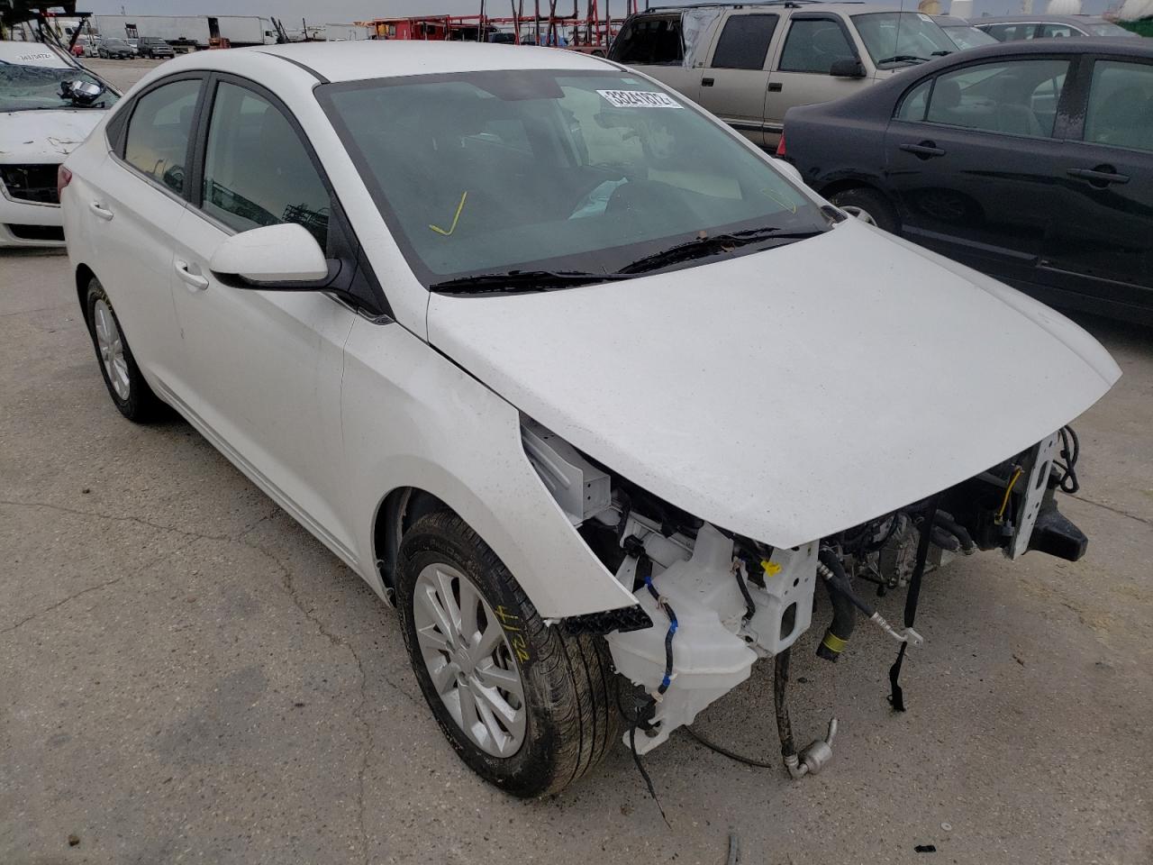 HYUNDAI ACCENT SE 2021 with VIN 3KPC24A61ME138516 - Photo from auction
