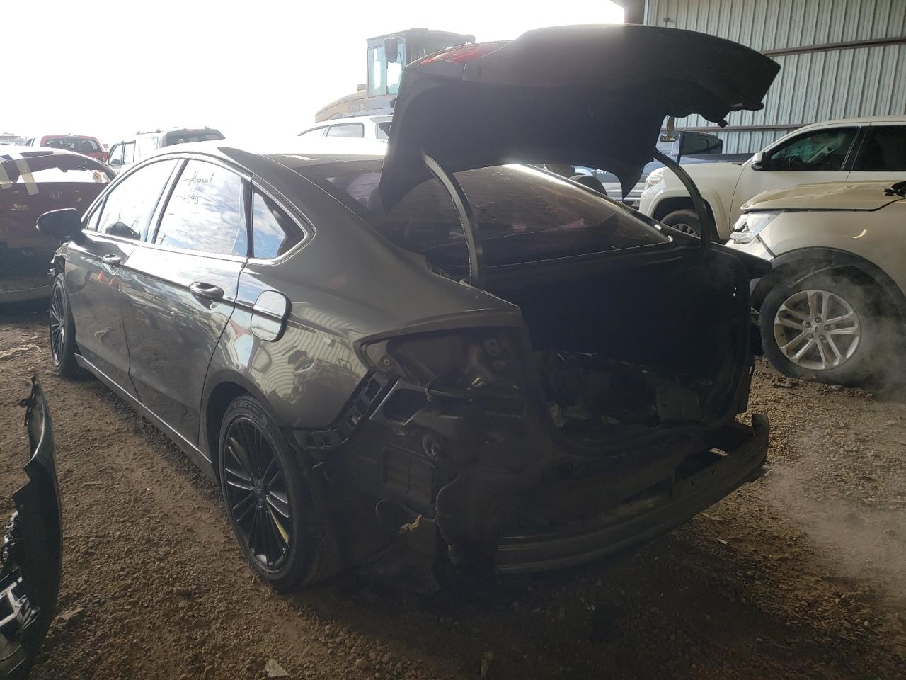 Photo 3 from auction – 2016 FORD FUSION SE with VIN 3FA6P0HD8GR404354