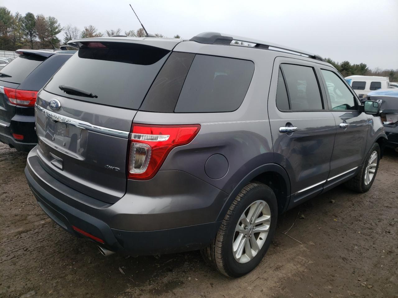 Photo 4 from auction – 2013 FORD EXPLORER X with VIN 1FM5K8D81DGC82625