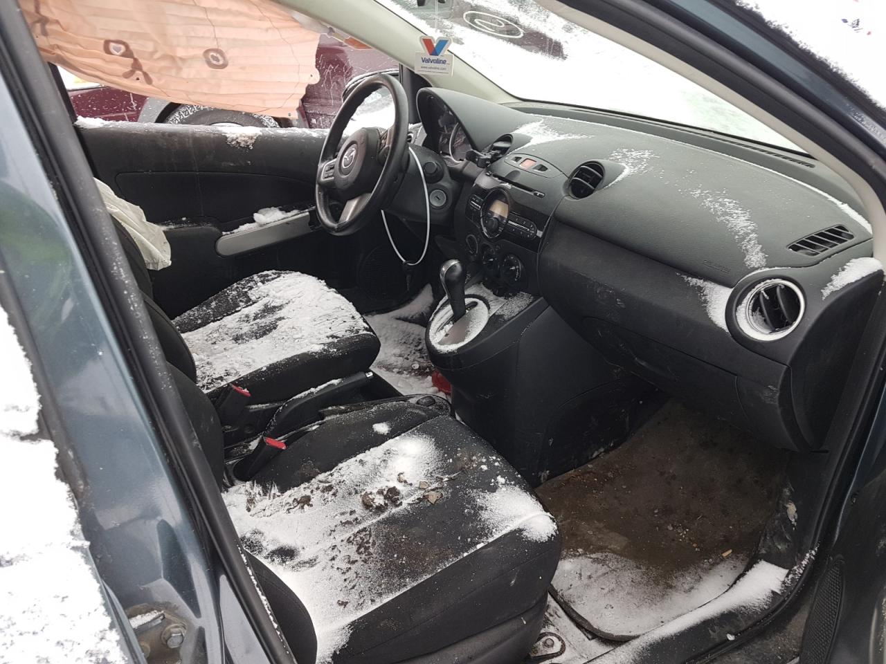 Photo 5 from auction – 2011 MAZDA MAZDA2 with VIN JM1DE1HY7B0112333