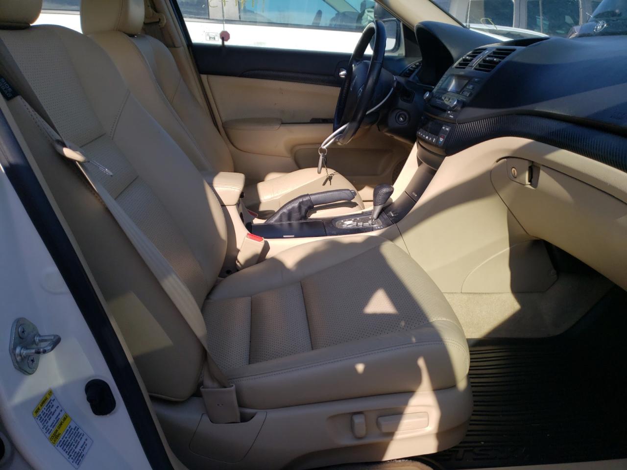 Photo 5 from auction – 2008 ACURA TSX with VIN JH4CL96868C800641