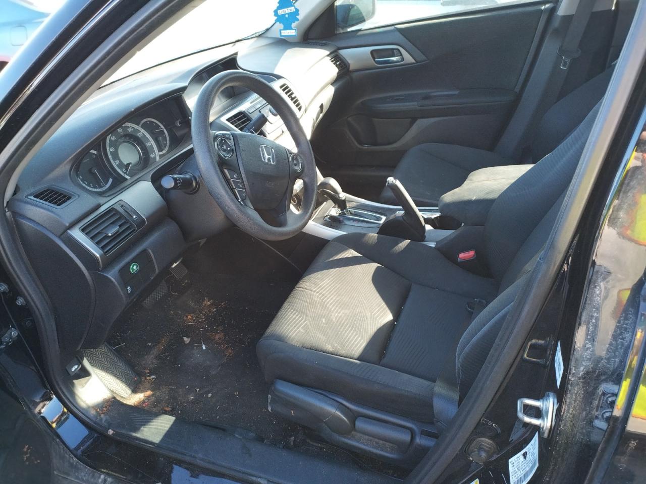 Photo 5 from auction – 2014 HONDA ACCORD LX with VIN 1HGCR2F35EA239949