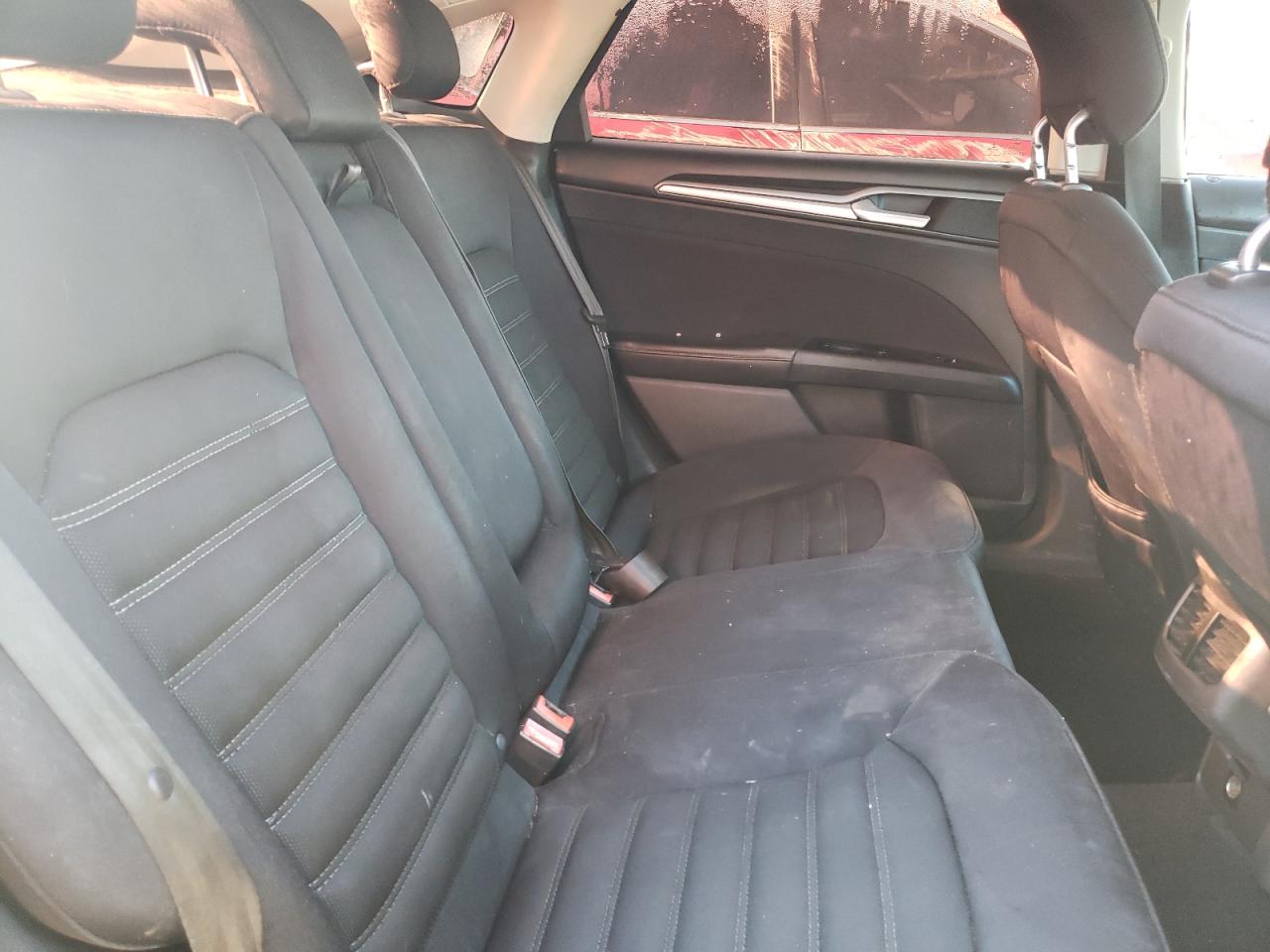 Photo 6 from auction – 2014 FORD FUSION SE with VIN 3FA6P0H75ER113012