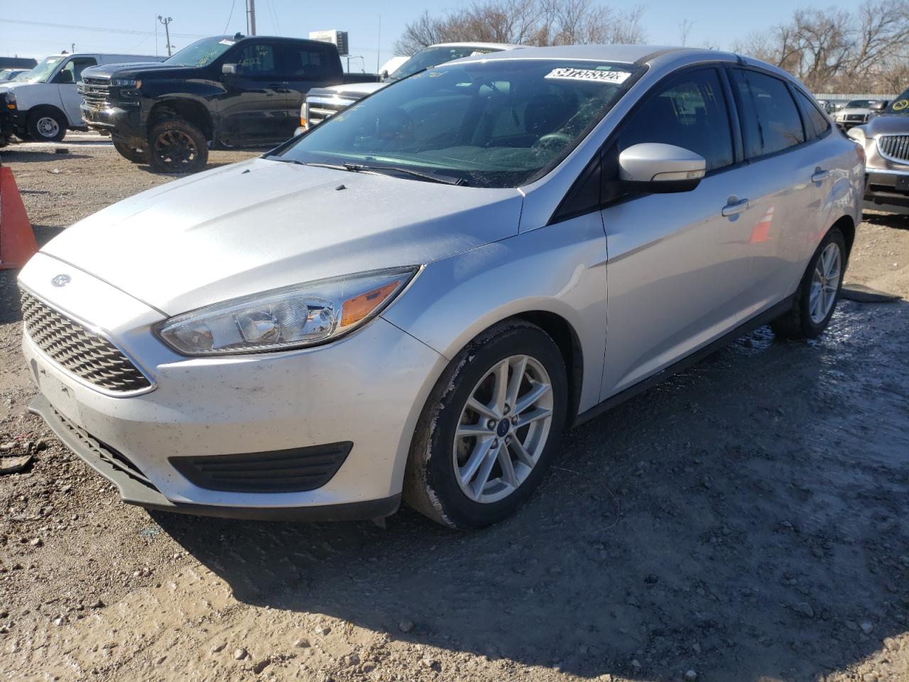 Photo 2 from auction – 2017 FORD FOCUS SE with VIN 1FADP3F25HL328781
