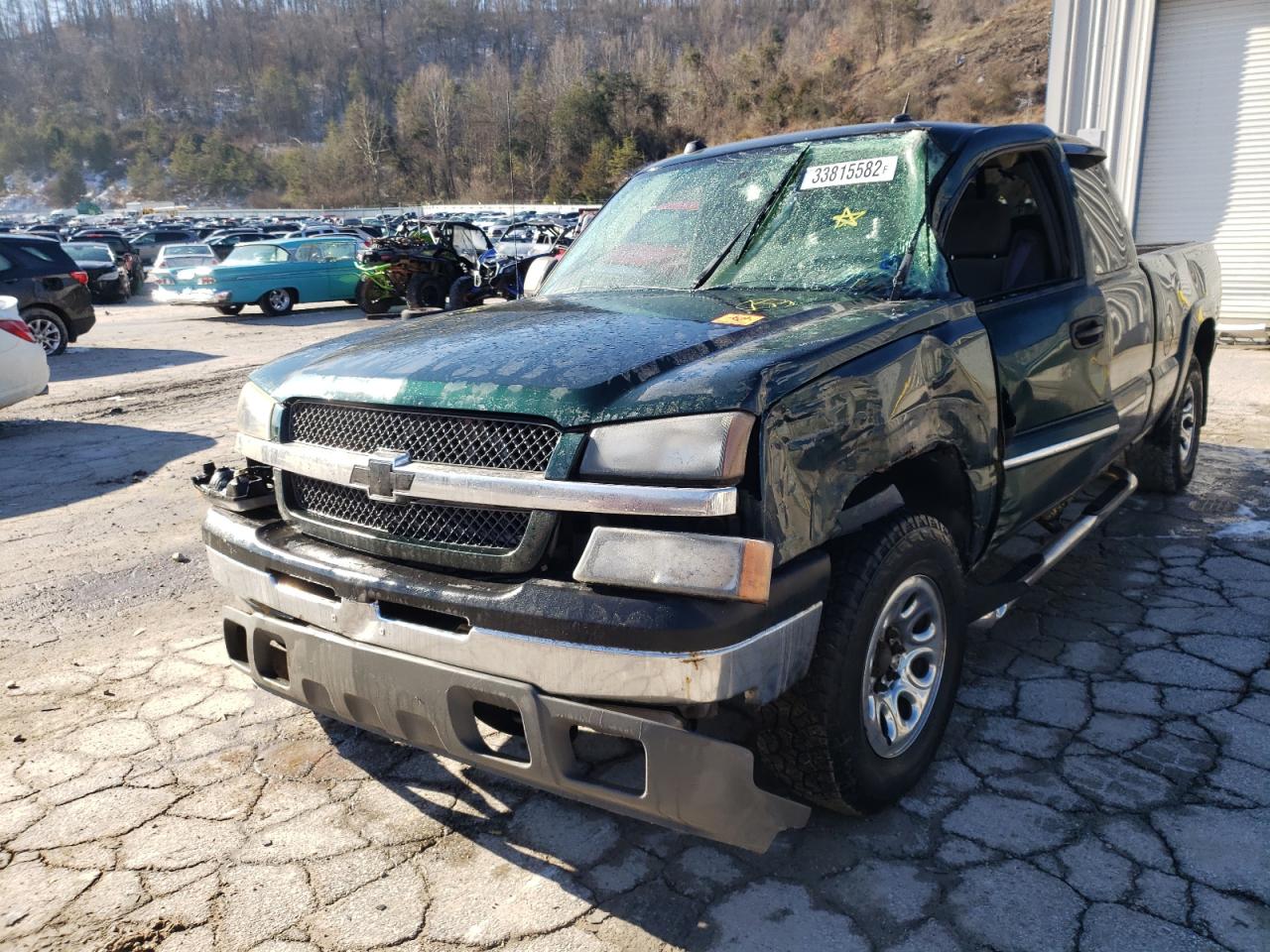 Photo 2 from auction – 2005 CHEVROLET SILVERADO with VIN 2GCEK19T251198126