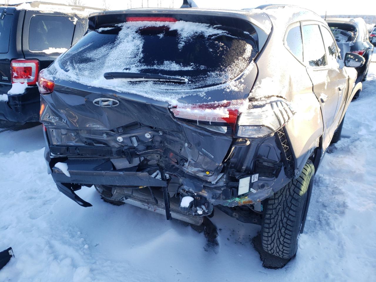 Photo 9 from auction – 2020 HYUNDAI TUCSON LIM with VIN KM8J3CA44LU183975