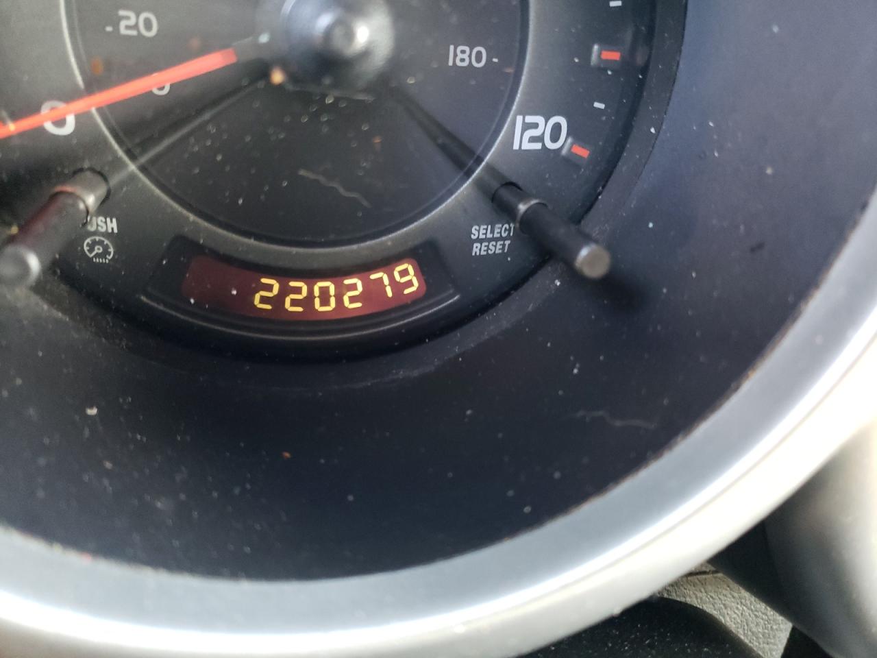 Zdjęcie 8 z aukcji – 2005 HONDA ELEMENT EX z VIN 5J6YH18665L016097