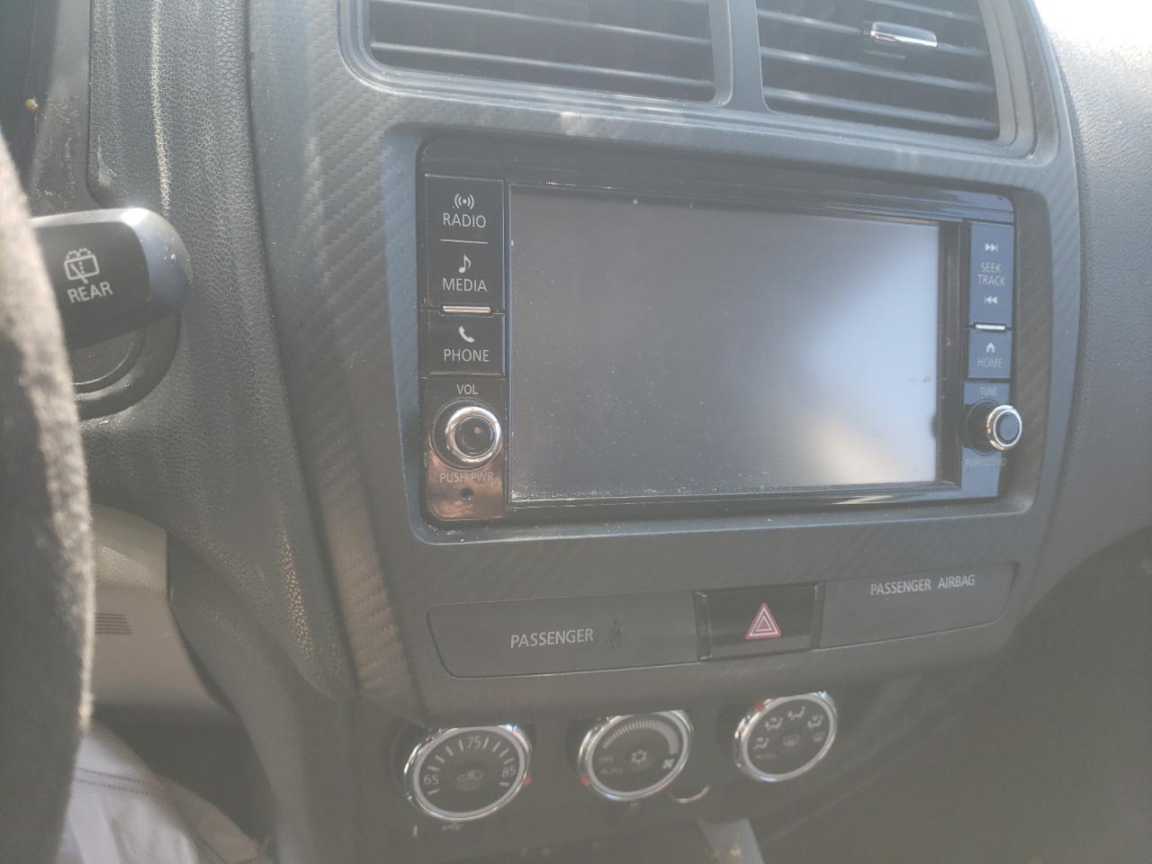 Photo 9 from auction – 2018 MITSUBISHI OUTLANDER with VIN JA4AP3AU4JU017858