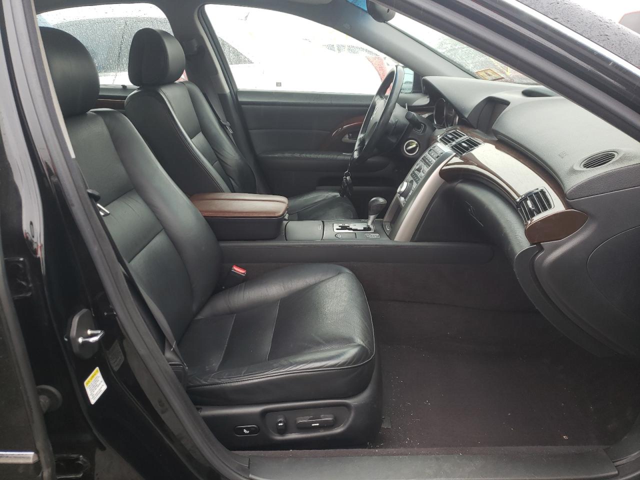 Photo 5 from auction – 2006 ACURA RL with VIN JH4KB16556C012209