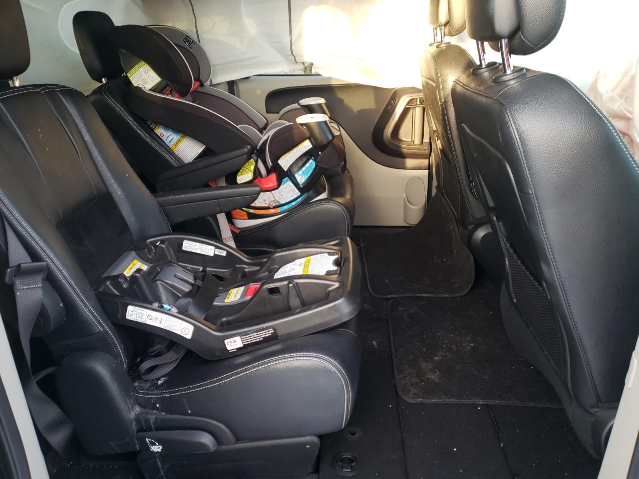 Photo 6 from auction – 2018 DODGE CARAVAN with VIN 2C4RDGCG5JR266909