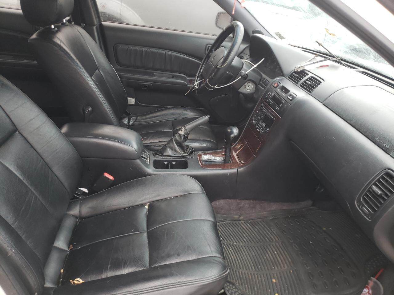 Photo 5 from auction – 1995 NISSAN MAXIMA GLE with VIN JN1CA21D8ST641358