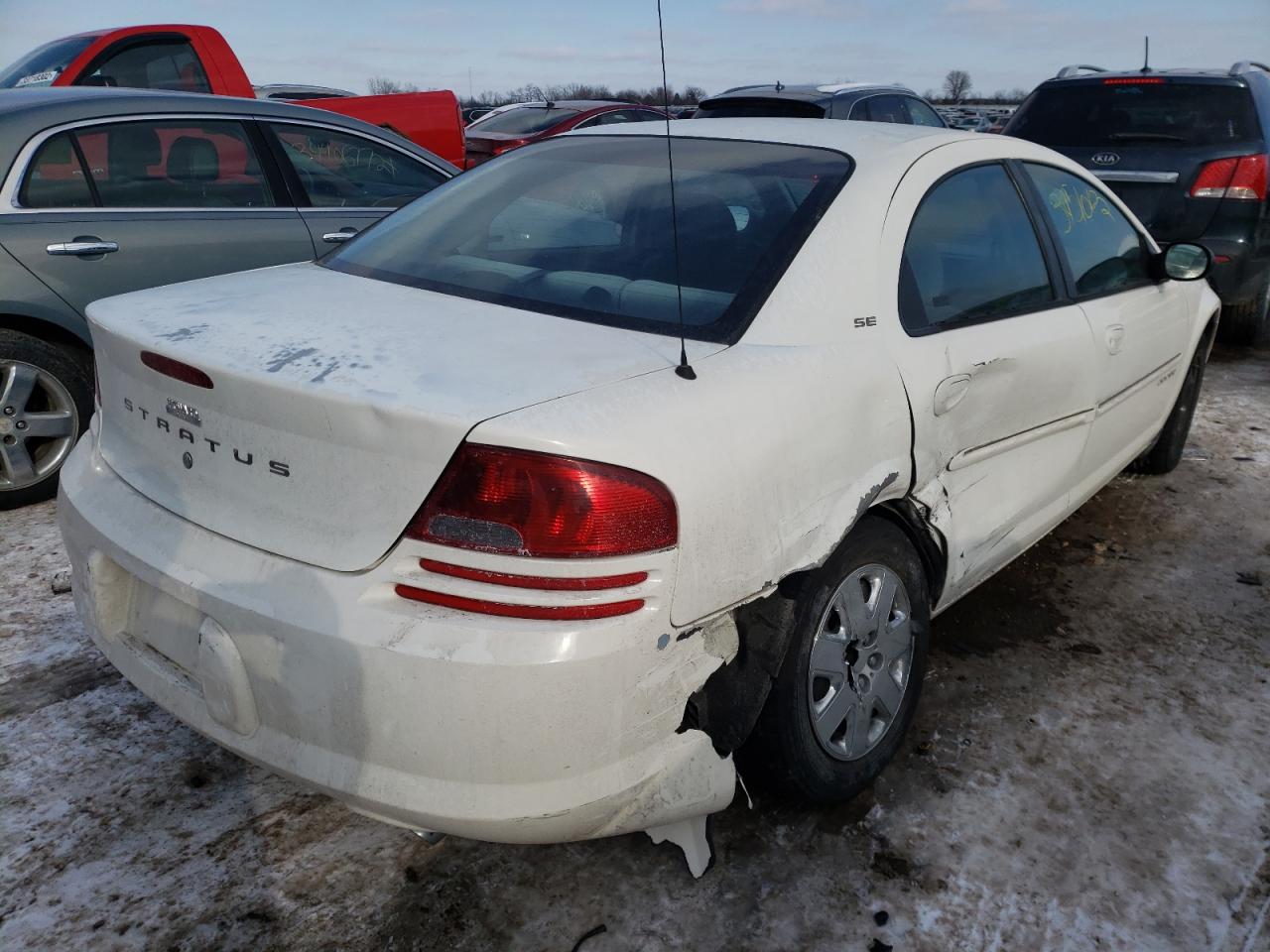 Photo 4 from auction – 2001 DODGE STRATUS SE with VIN 1B3EJ46U41N508496