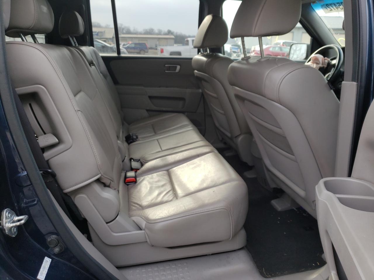 Photo 6 from auction – 2011 HONDA PILOT EXL with VIN 5FNYF4H50BB001808