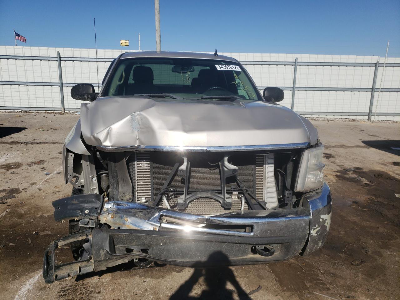 Photo 9 from auction – 2007 CHEVROLET SILVERADO with VIN 1GCHK29667E523570