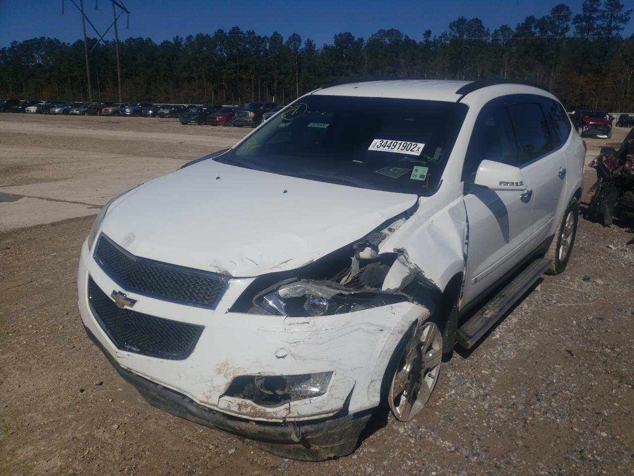 Photo 2 from auction – 2010 CHEVROLET TRAVERSE L with VIN 1GNLRFED7AS119422