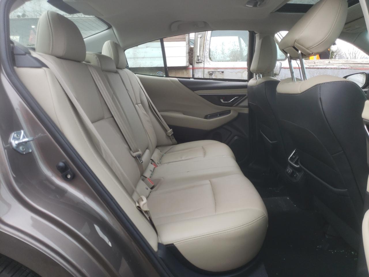 Photo 6 from auction – 2022 SUBARU LEGACY LIM with VIN 4S3BWAN62N3004339