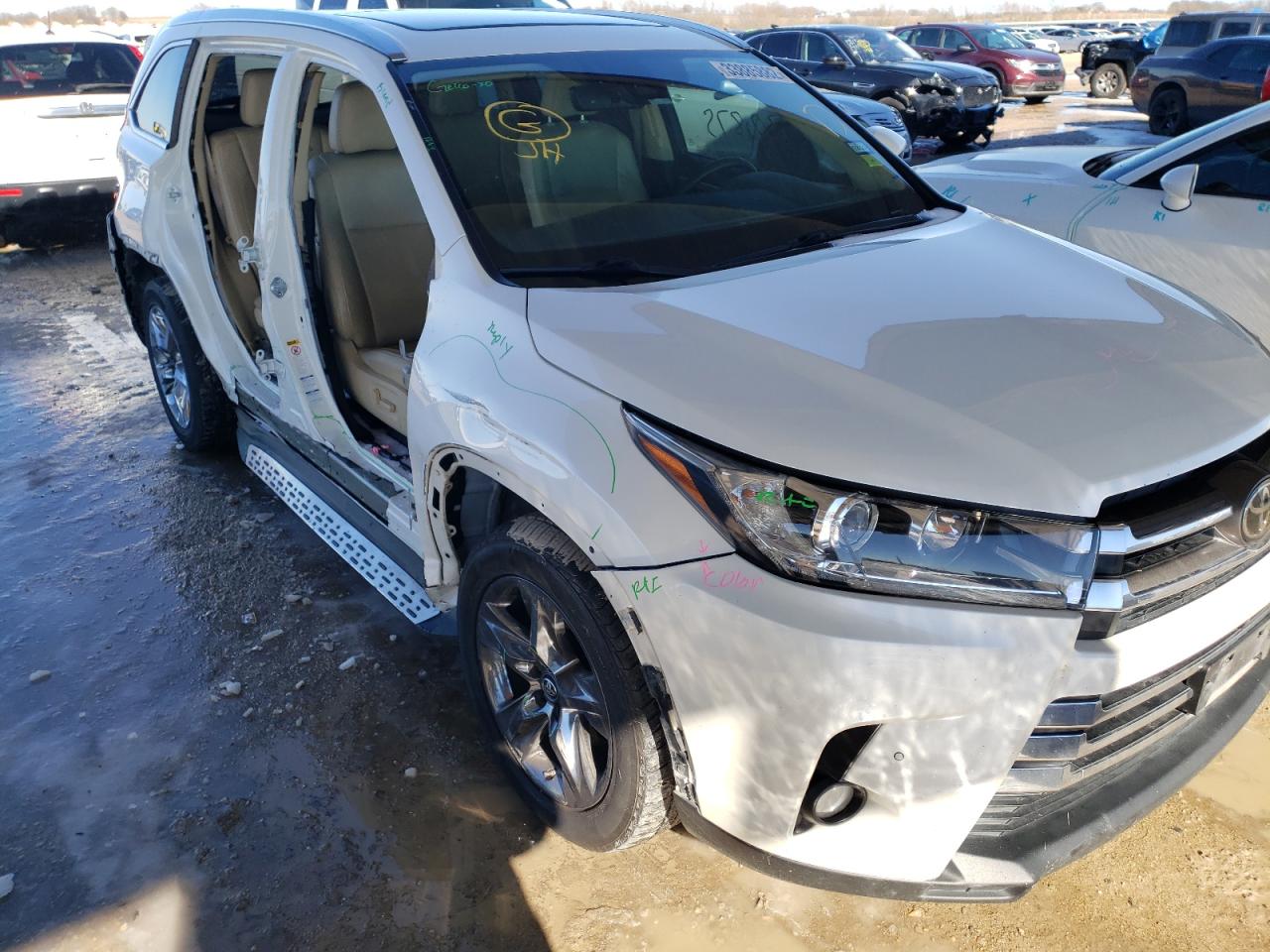 Photo 9 from auction – 2018 TOYOTA HIGHLANDER with VIN 5TDDZRFH2JS830079
